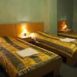图尔内住宿加早餐旅馆 住宿加早餐酒店 3*