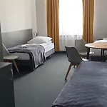 Tournet Oda ve Kahvaltı 3*