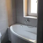 Résidence Tournet Couette-café 3*