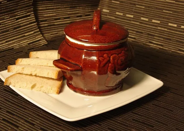 Résidence Tournet Couette-café 4*