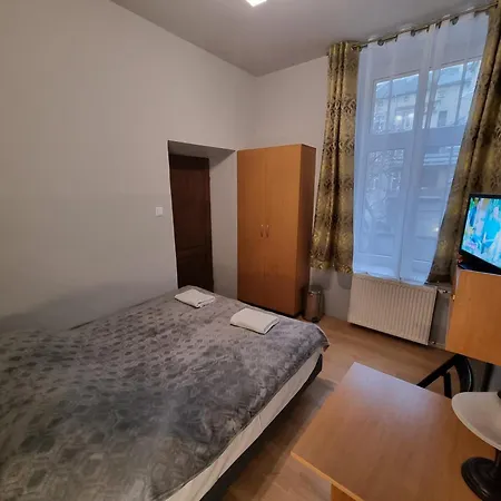 Tournet Bed and Breakfast 4*